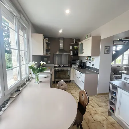 Bienvenue A Courbieu Villa